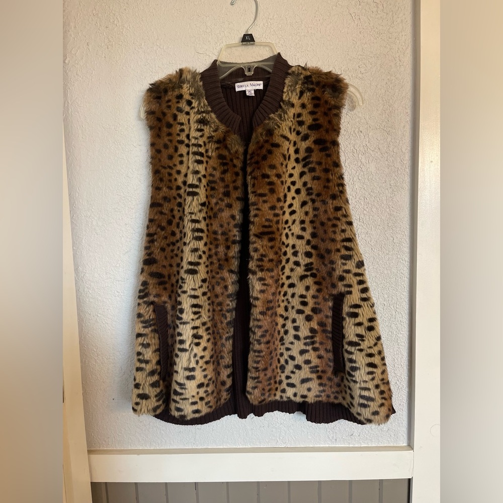 Faux Fur Leopard Print Vest